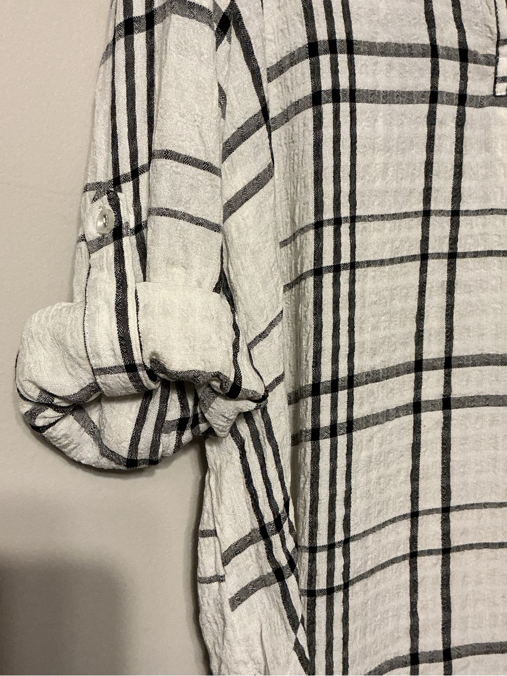 Jane + Delancey Plaid Button-Back Tunic Shirt - Picture 6 of 12